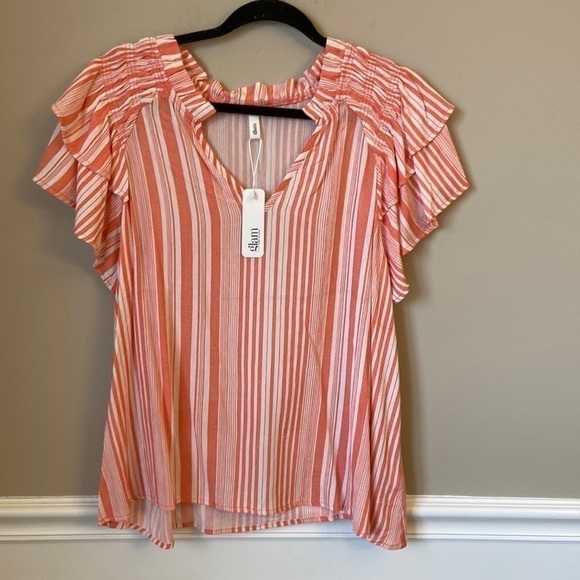 NWT Coral and White Top by Glam - Large - Picture 1 of 6